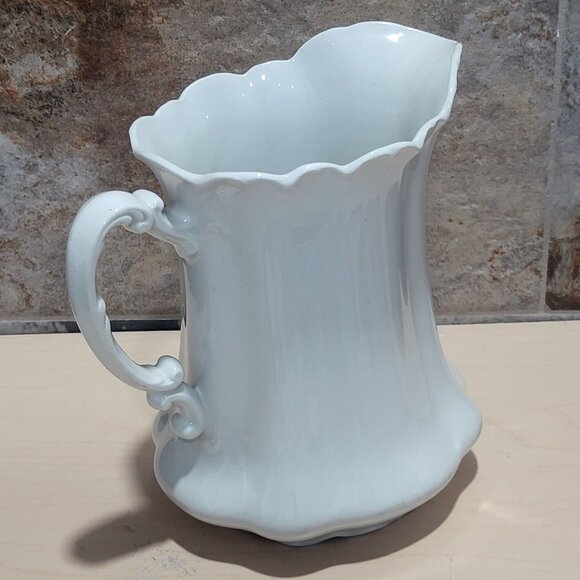 Johnson Brothers England White Porcelain Pitcher Scalloped Wavy Rim Base - Picture 11 of 13